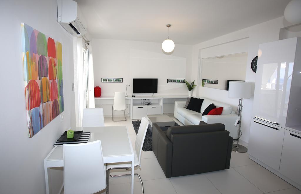White Residence Luxury Apartments Саранда Екстер'єр фото